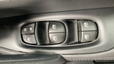 Nissan Qashqai 1.3 DiG-T Acenta Premium 5dr Petrol Hatchback